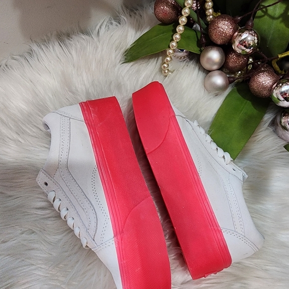 Vans UA Stackform sneakers in white with pink gum sole size5.5 new - Picture 3 of 10